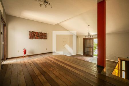 Sala de casa para alugar com 4 quartos, 240m² em Jardim Itu, Porto Alegre