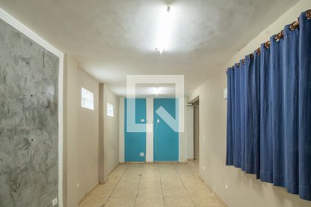 Sala de casa para alugar com 2 quartos, 240m² em Jardim Helena, São Paulo