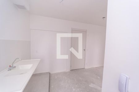 Cozinha e Área de Serviço de apartamento para alugar com 2 quartos, 38m² em Vila Campanela, São Paulo