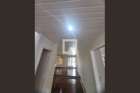 Casa para alugar com 5 quartos, 300m² em Alphaville, São Paulo