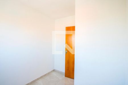 Quarto 2 de apartamento para alugar com 2 quartos, 82m² em Vila Linda, Santo André