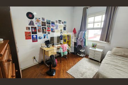 Quarto 1 de casa para alugar com 6 quartos, 223m² em Vila Matias, Santos