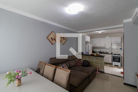 Sala e Cozinha de casa de condomínio à venda com 3 quartos, 71m² em Vila Carmosina, São Paulo