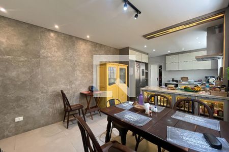 Casa à venda com 3 quartos, 281m² em Jardim Libano, São Paulo