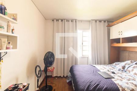 Quarto 1 de casa para alugar com 3 quartos, 300m² em Uberaba, Curitiba