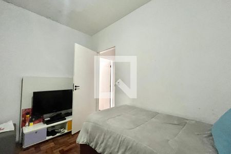 Quarto 3 de casa à venda com 3 quartos, 286m² em Jardim Itacolomi, São Paulo