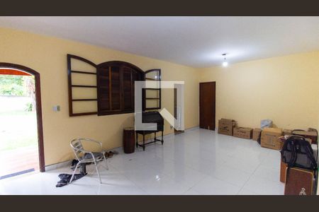 Casa para alugar com 4 quartos, 450m² em Itaipu, Niterói