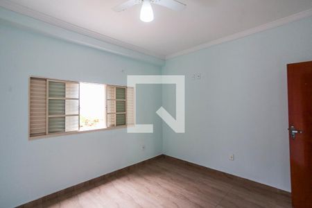 Suite de casa para alugar com 3 quartos, 350m² em Planalto, Uberlândia