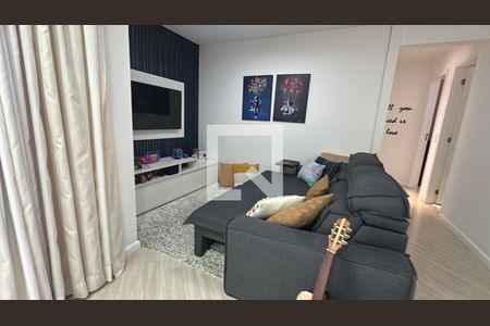 Sala de apartamento para alugar com 2 quartos, 85m² em Jardim Tupanci, Barueri