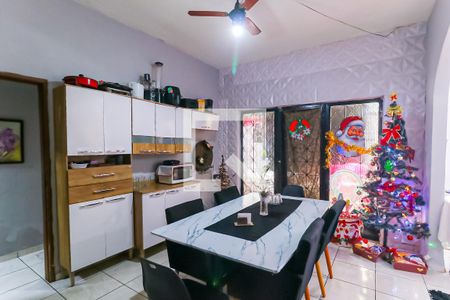 Sala de casa à venda com 4 quartos, 268m² em Piedade, Rio de Janeiro