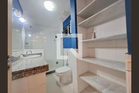 Banheiro de apartamento para alugar com 3 quartos, 120m² em Laranjeiras, Rio de Janeiro