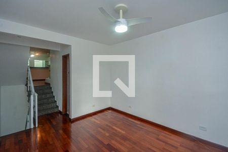Sala de casa para alugar com 3 quartos, 150m² em Vila Marari, São Paulo