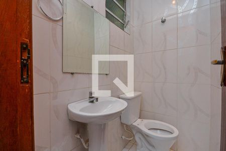 Lavabo de casa para alugar com 3 quartos, 150m² em Vila Marari, São Paulo