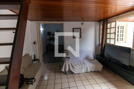 Sala de casa à venda com 6 quartos, 200m² em São Domingos, Niterói