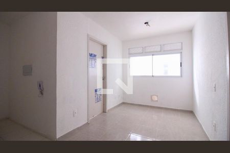 Sala/Cozinha de apartamento para alugar com 2 quartos, 35m² em Fazenda da Juta, São Paulo