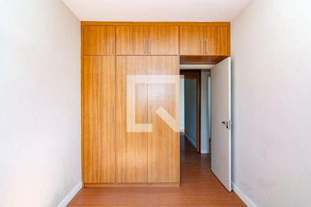 Quarto 1 de apartamento para alugar com 3 quartos, 70m² em Buritis, Belo Horizonte