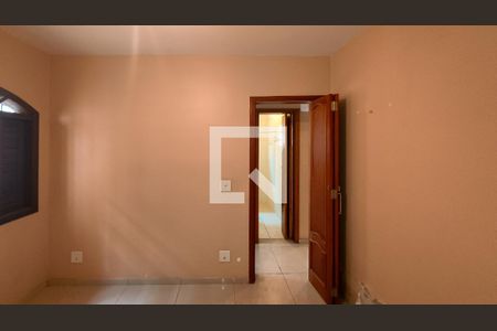 Quarto 2 de casa para alugar com 2 quartos, 100m² em Socorro, São Paulo