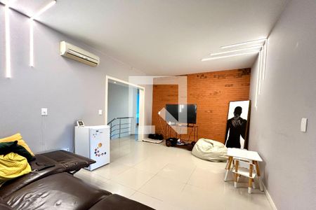 Sala 2 de casa para alugar com 4 quartos, 550m² em Lagoa da Conceição, Florianópolis