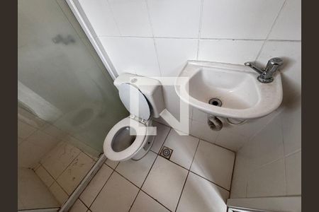 Banheiro da Suíte de casa de condomínio para alugar com 3 quartos, 83m² em Vargem Grande, Rio de Janeiro
