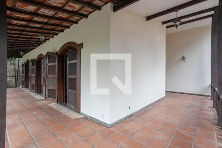 Varanda de casa para alugar com 5 quartos, 487m² em São Luiz, Belo Horizonte