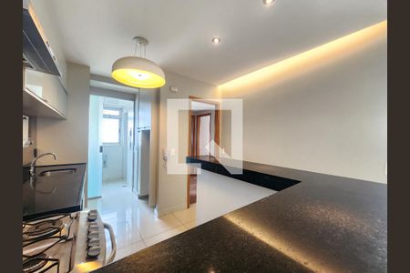 Cozinha de apartamento à venda com 3 quartos, 86m² em Vila da Serra, Nova Lima