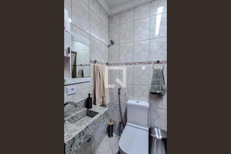 Banheiro da Suíte de casa para alugar com 3 quartos, 130m² em Jardim Patente, São Paulo