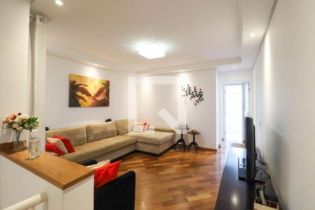 Casa para alugar com 3 quartos, 230m² em Jardim Leonor Mendes de Barros, São Paulo