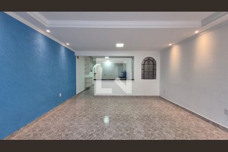 Sala de casa para alugar com 3 quartos, 120m² em Jardim do Estádio, Santo André