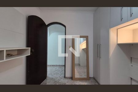 Quarto de casa para alugar com 3 quartos, 120m² em Jardim do Estádio, Santo André