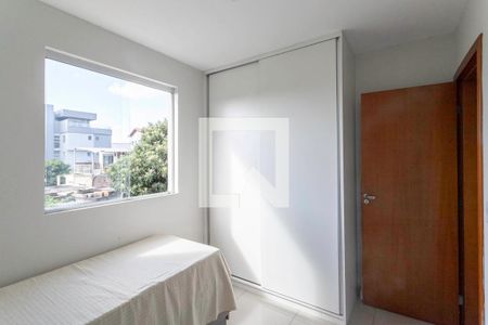 Quarto de apartamento para alugar com 2 quartos, 120m² em Santa Monica, Belo Horizonte