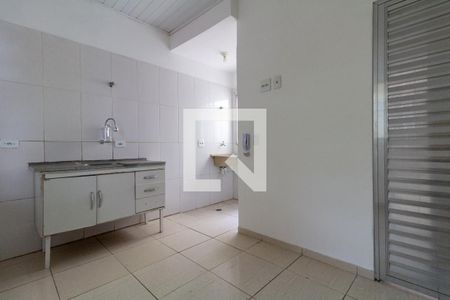 Sala, Cozinha e Área de Serviço de apartamento para alugar com 1 quarto, 28m² em Penha de França, São Paulo