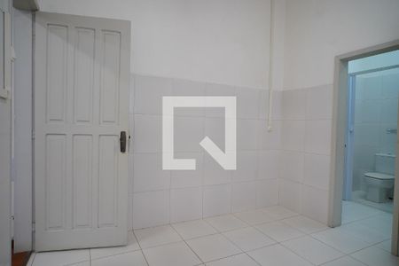 Cozinha de casa à venda com 3 quartos, 96m² em Santa Cecília, Porto Alegre