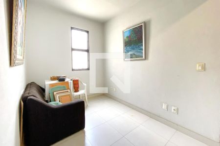Sala de Estar de casa para alugar com 2 quartos, 408m² em Cidade Nova, Belo Horizonte