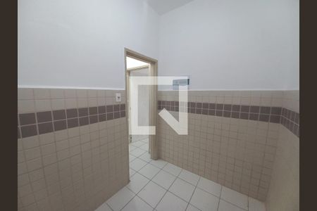 Cozinha de apartamento para alugar com 1 quarto, 45m² em Itararé, São Vicente