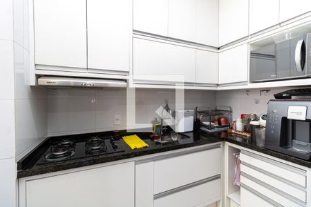 Cozinha de apartamento para alugar com 2 quartos, 46m² em Vila Nivi, São Paulo