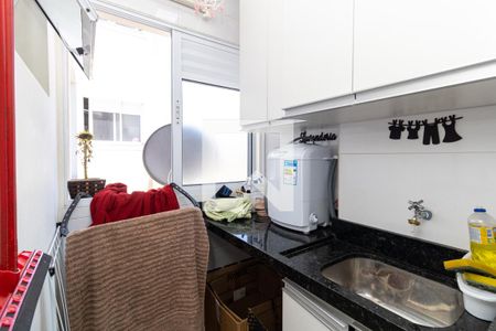 Cozinha de apartamento para alugar com 2 quartos, 46m² em Vila Nivi, São Paulo