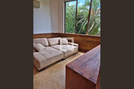 Casa de Condomínio à venda com 2 quartos, 196m² em , Nova Lima