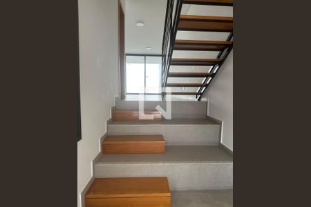 Casa para alugar com 2 quartos, 156m² em Jardim Karaíba, Uberlândia