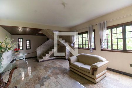 Sala de casa de condomínio à venda com 4 quartos, 170m² em Largo da Batalha, Niterói