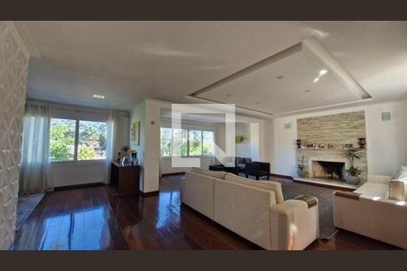 Casa à venda com 5 quartos, 690m² em Jardim Marajoara, São Paulo