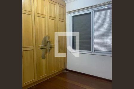 Casa à venda com 3 quartos, 300m² em Vila Elvira, São Paulo