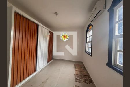 Casa para alugar com 4 quartos, 230m² em Planalto, Belo Horizonte