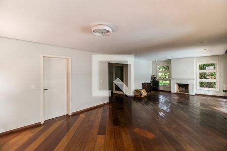 Sala de casa de condomínio para alugar com 4 quartos, 400m² em Residencial Onze (alphaville), Santana de Parnaíba