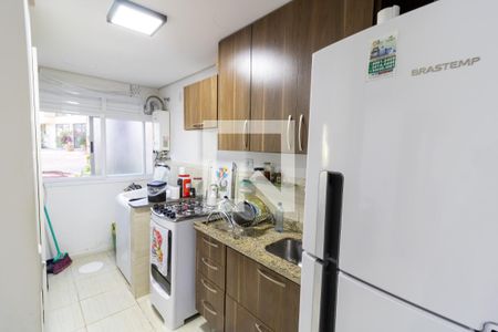 Cozinha e Área de Serviço de casa de condomínio à venda com 3 quartos, 67m² em Espírito Santo, Porto Alegre