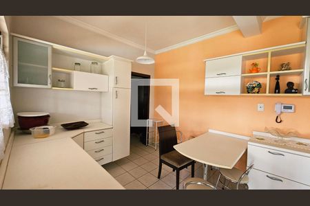 Casa para alugar com 4 quartos, 647m² em Medeiros, Jundiaí