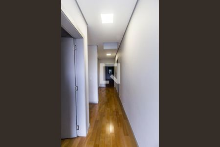 Corredor de apartamento à venda com 4 quartos, 350m² em Residencial Tres (alphaville), Santana de Parnaíba