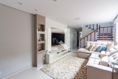 Sala de casa à venda com 4 quartos, 154m² em Jardim das Flores, Osasco