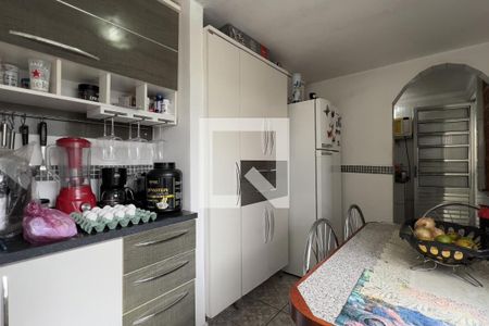 Edícula de casa à venda com 5 quartos, 169m² em Jardim Rosa de Franca, Guarulhos