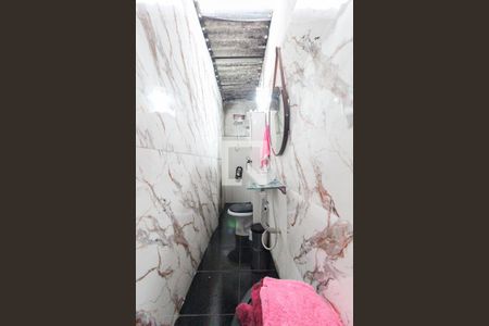 Banheiro da Suíte 1 de casa para alugar com 4 quartos, 70m² em Vila Jacuí, São Paulo