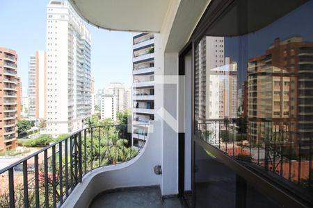 Varanda de apartamento para alugar com 3 quartos, 180m² em Moema, São Paulo